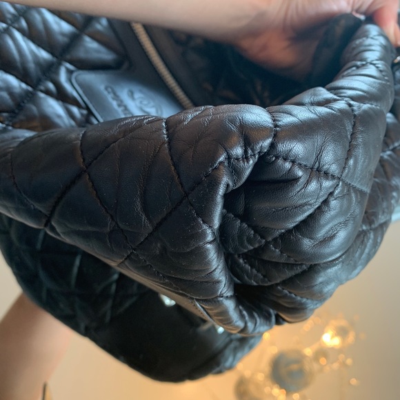 Authentic Chanel backpack black leather - Picture 4 of 15